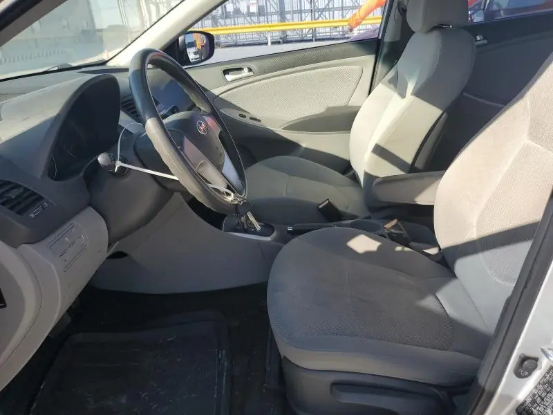 2013 HYUNDAI ACCENT GLS  