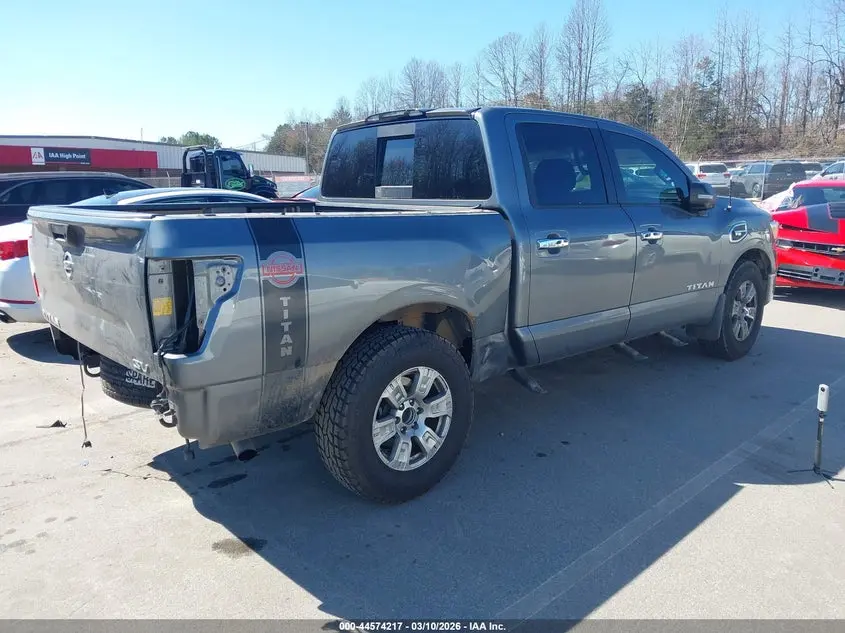 2017 NISSAN TITAN SV