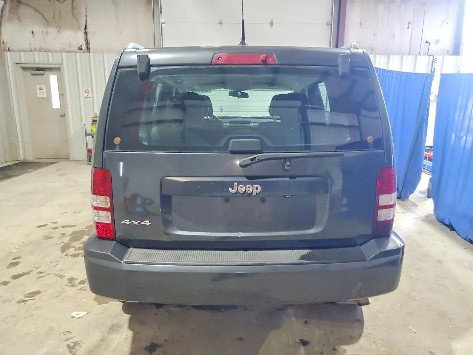 2011 JEEP LIBERTY SPORT  