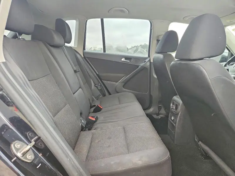 2017 VOLKSWAGEN TIGUAN S  