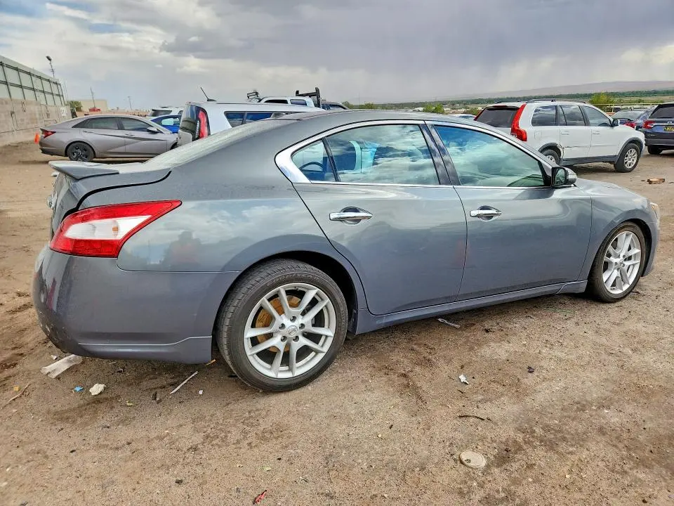 2011 NISSAN MAXIMA S/SV  