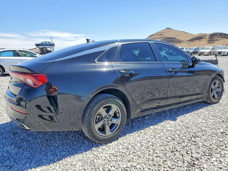 2022 KIA K5 LXS  