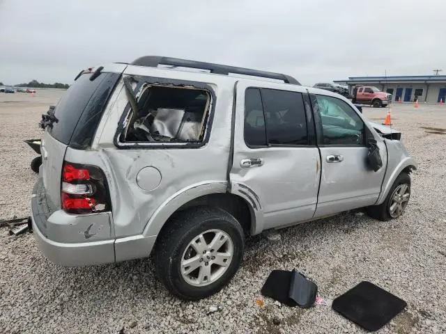 2010 FORD EXPLORER XLT  