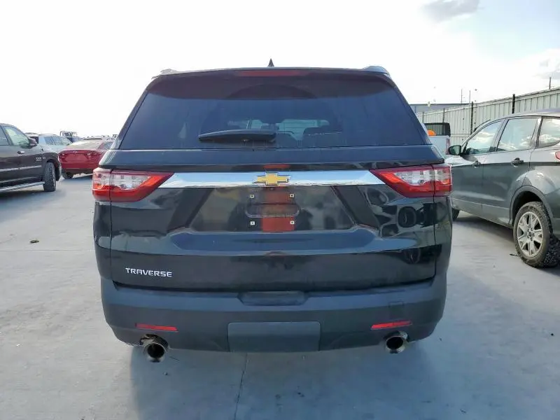 2019 CHEVROLET TRAVERSE LS  
