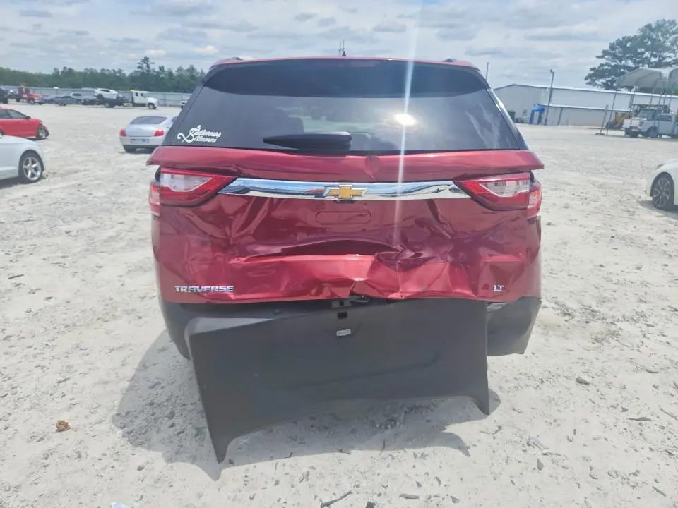 2021 CHEVROLET TRAVERSE LT  