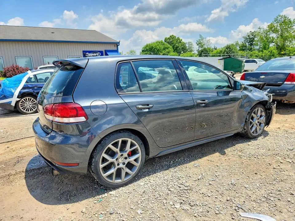 2014 VOLKSWAGEN GTI   