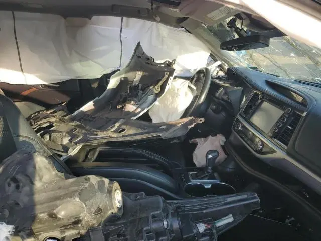 2019 TOYOTA HIGHLANDER LIMITED  