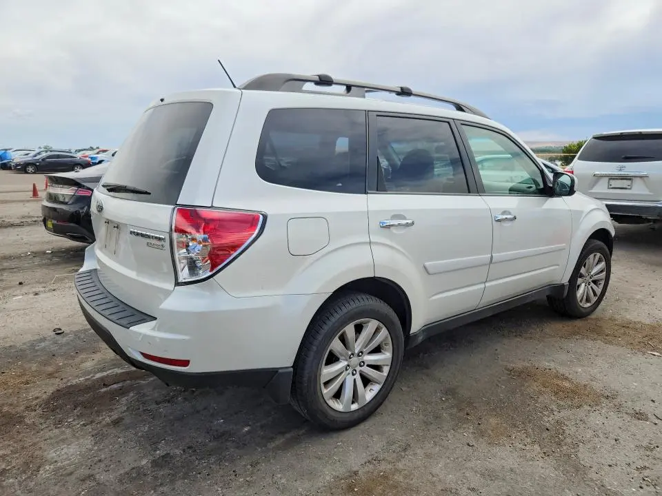2011 SUBARU FORESTER 2.5X PREMIUM  