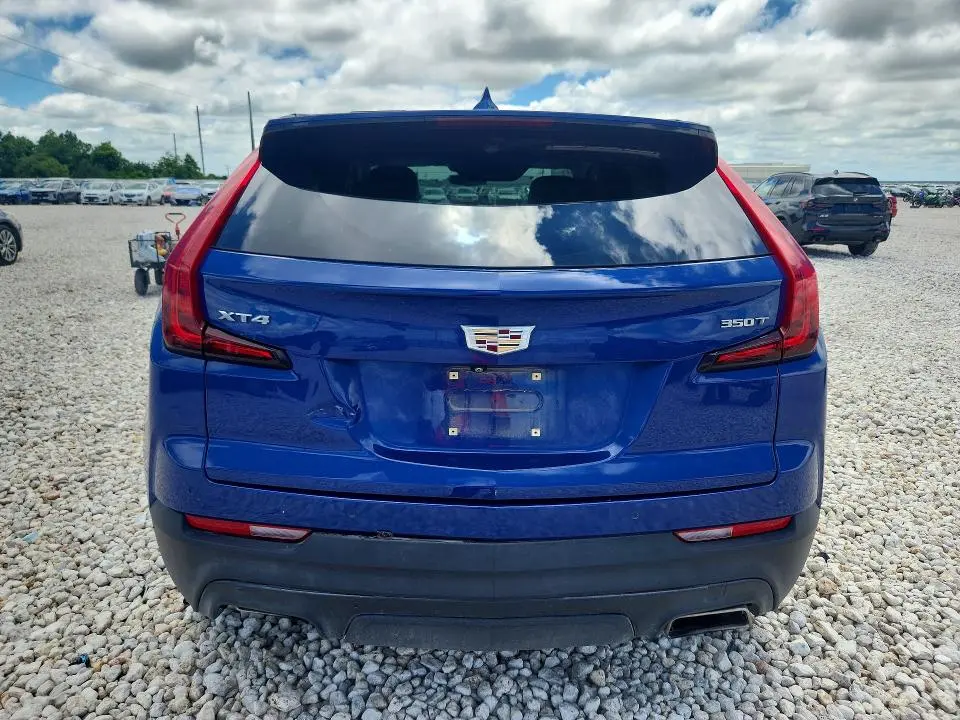 2022 CADILLAC XT4 LUXURY  