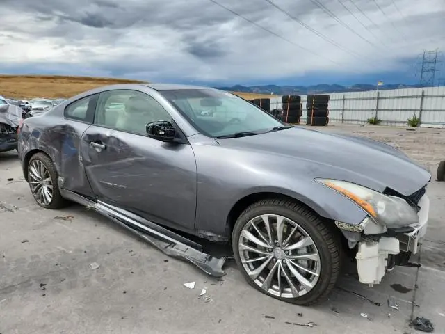 2011 INFINITI G37   