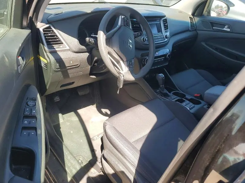 2018 HYUNDAI TUCSON SE  
