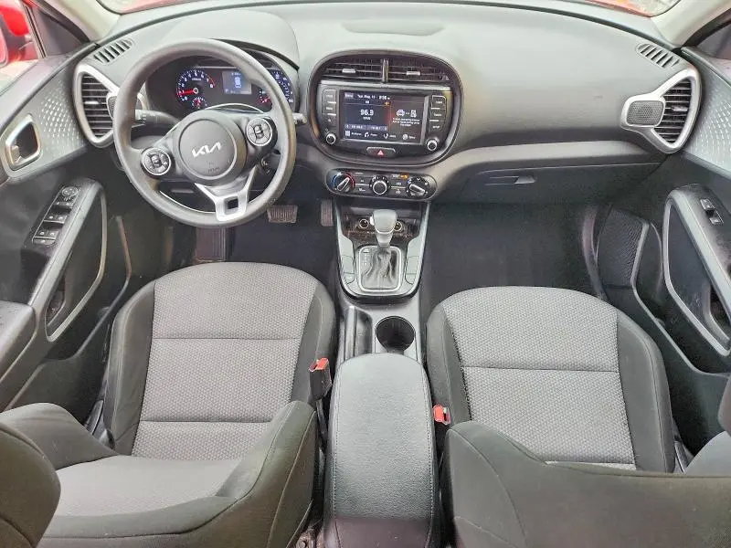 2022 KIA SOUL LX  