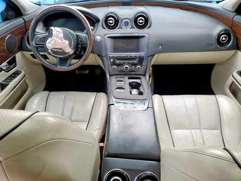 2012 JAGUAR XJL   