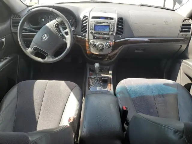 2011 HYUNDAI SANTA FE SE  