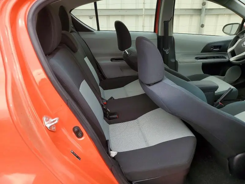 2014 TOYOTA PRIUS C TWO  
