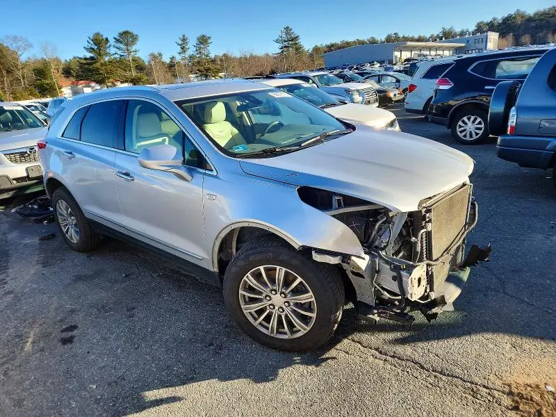 2019 CADILLAC XT5 LUXURY  