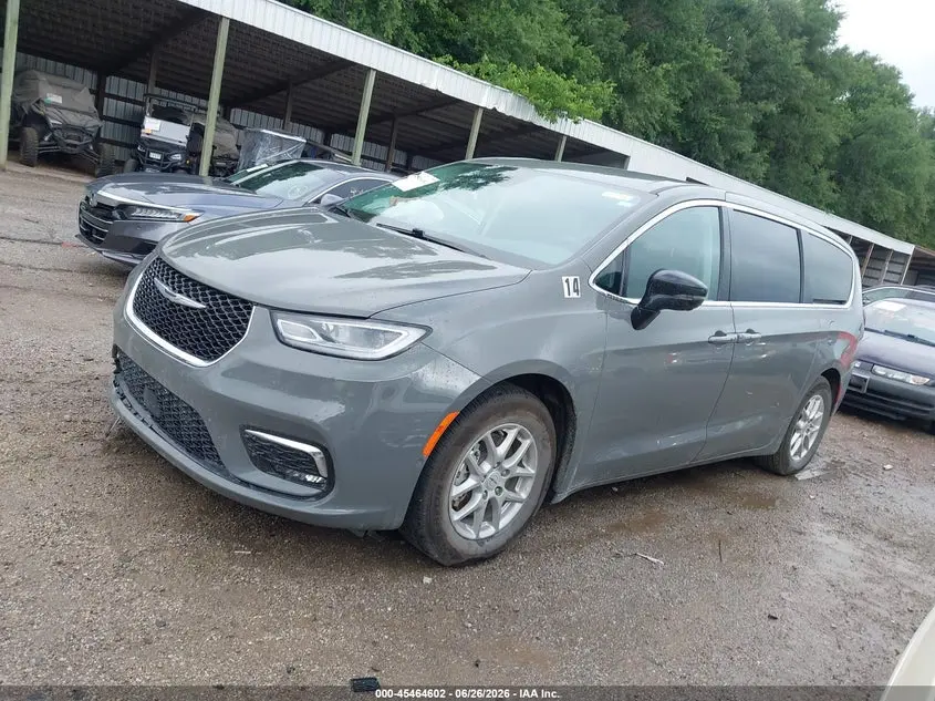 2024 CHRYSLER PACIFICA TOURING L
