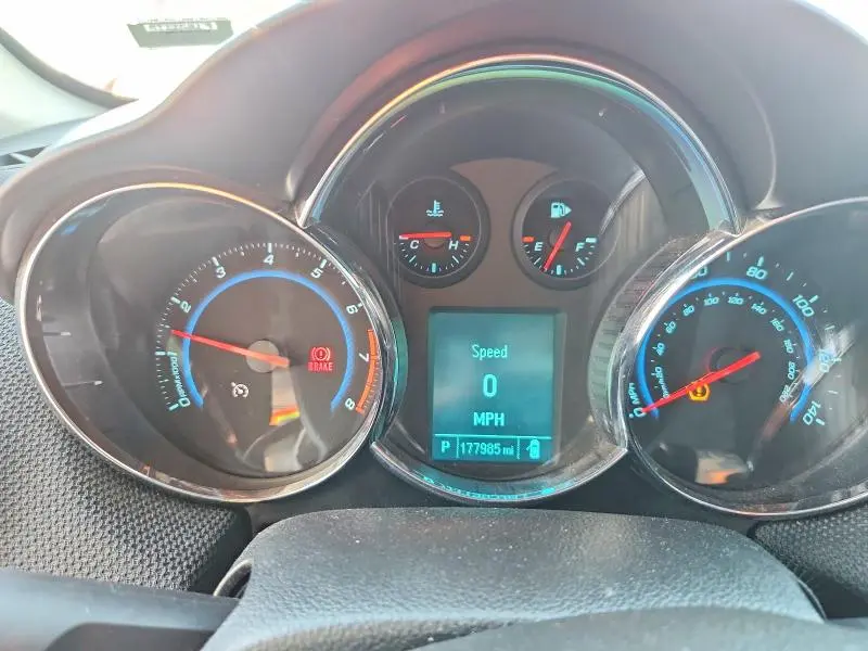 2012 CHEVROLET CRUZE LT  