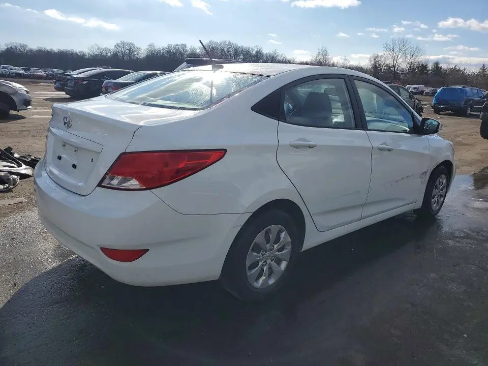2016 HYUNDAI ACCENT SE  