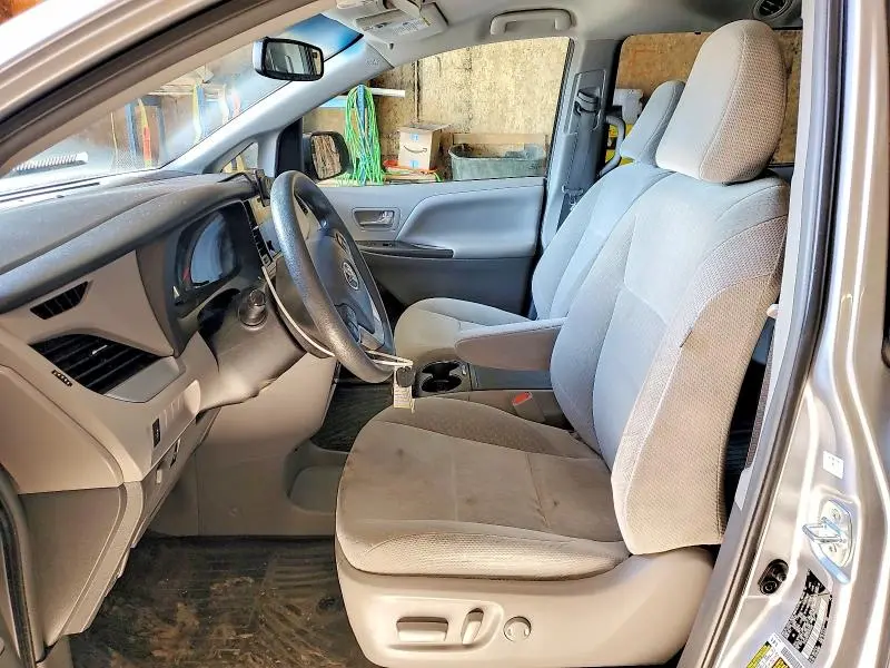 2017 TOYOTA SIENNA LE 7-PASSENGER  