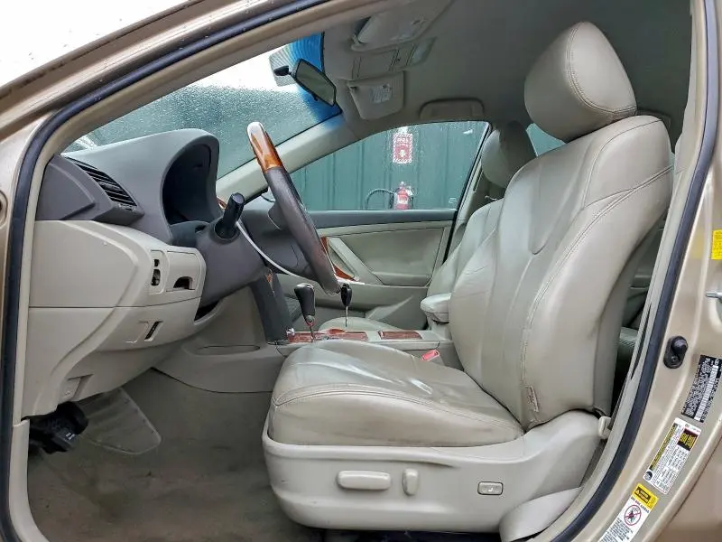 2011 TOYOTA CAMRY BASE  