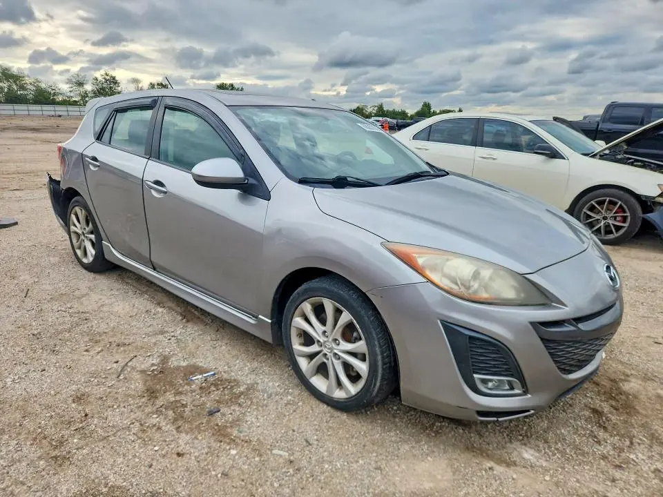2011 MAZDA 3 S  