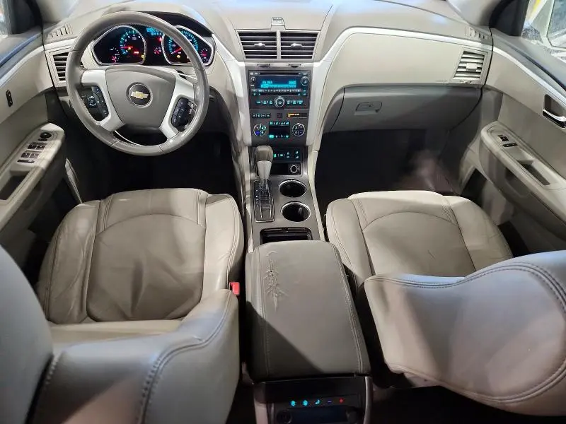 2012 CHEVROLET TRAVERSE LT  