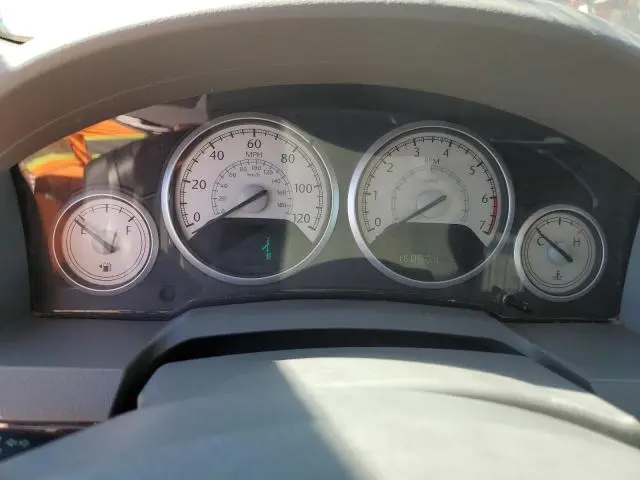 2010 CHRYSLER TOWN & COUNTRY TOURING  