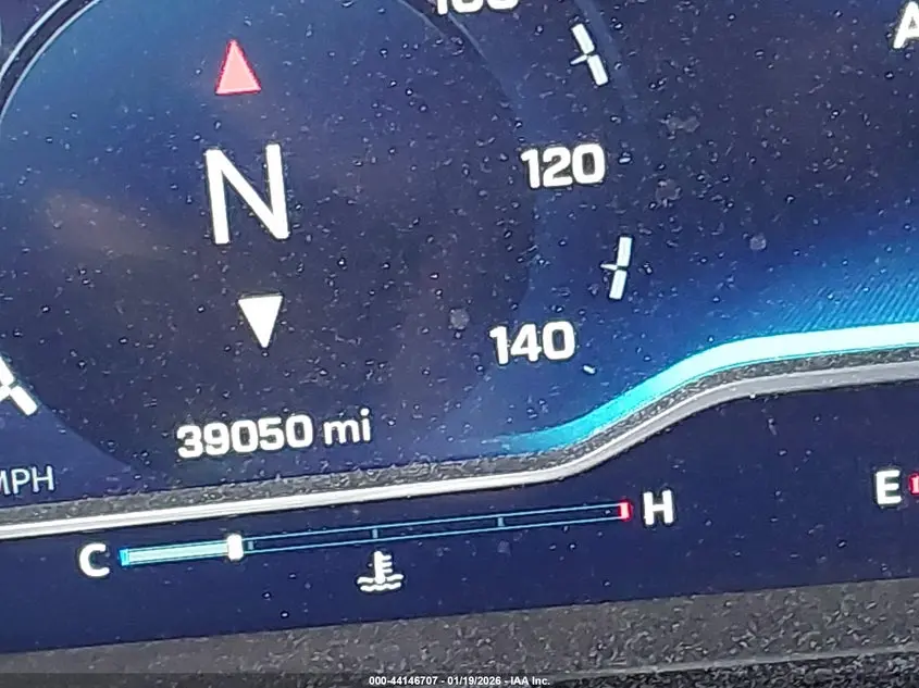 2023 CHEVROLET SILVERADO 1500 4WD  SHORT BED LT WITH 2FL