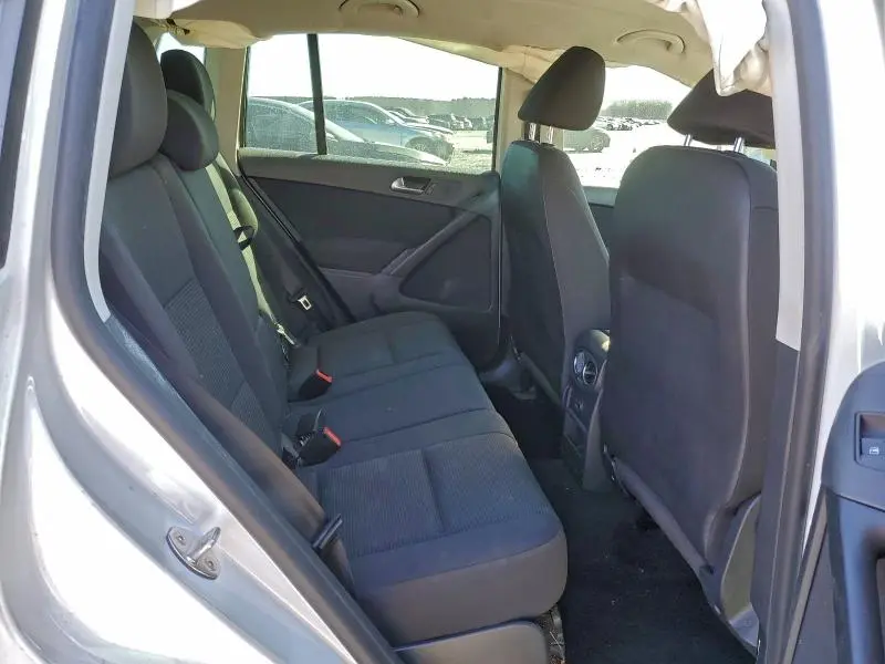 2017 VOLKSWAGEN TIGUAN S  