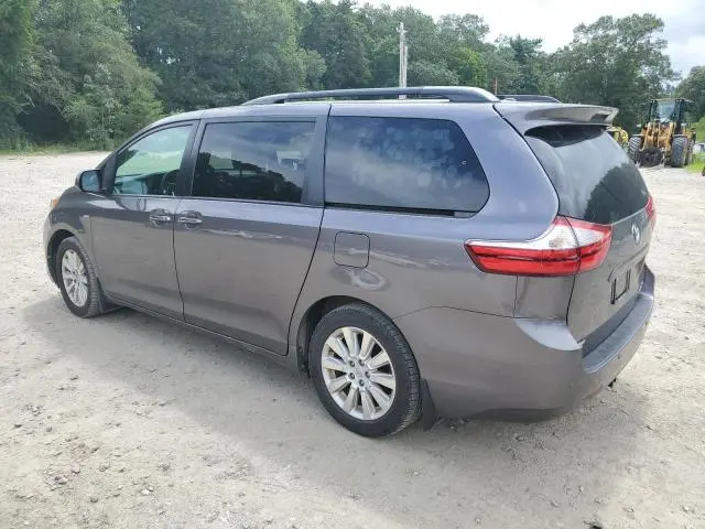 2016 TOYOTA SIENNA XLE  