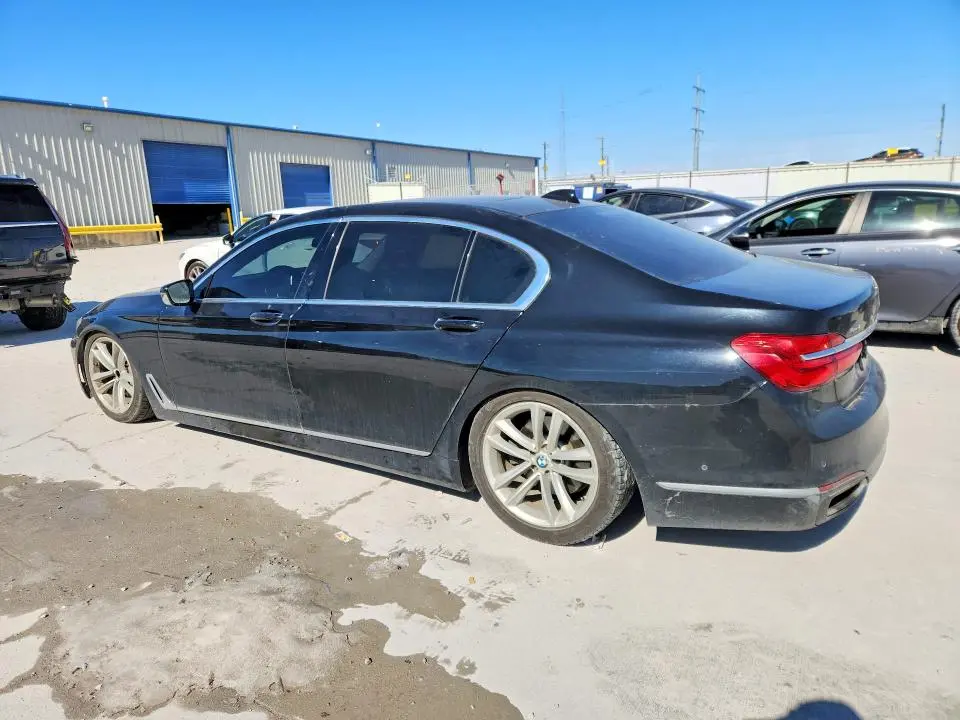 2016 BMW 750 XI  