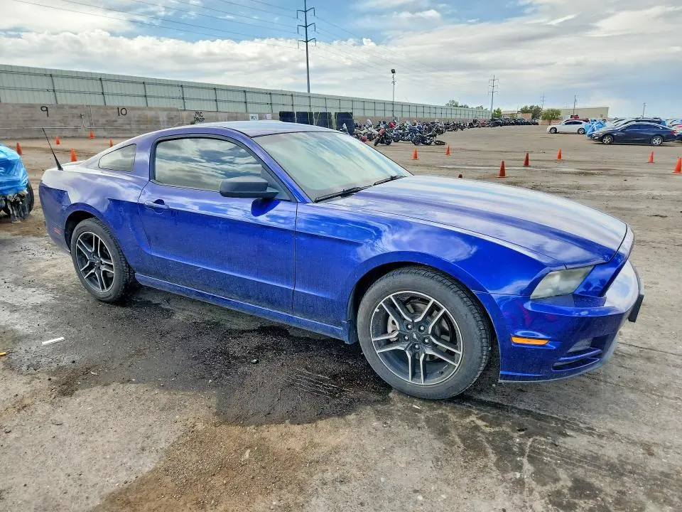 2013 FORD MUSTANG   