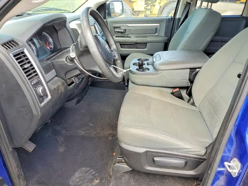 2015 RAM 1500 SLT  