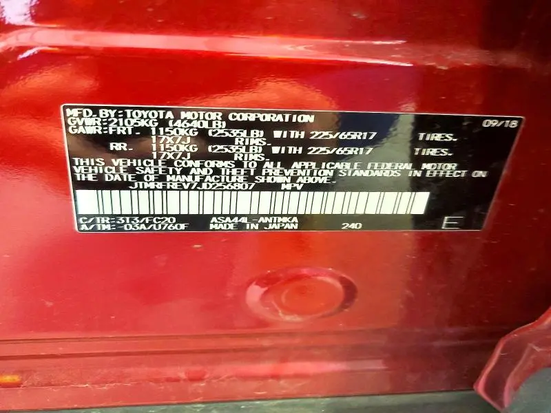 2018 TOYOTA RAV4 XLE  