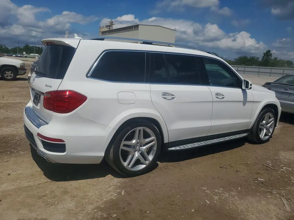 2015 MERCEDES-BENZ GL 550 4MATIC  