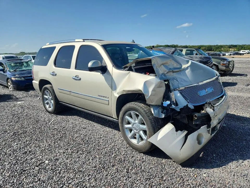 2013 GMC YUKON DENALI  