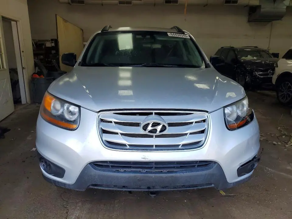 2011 HYUNDAI SANTA FE GLS  