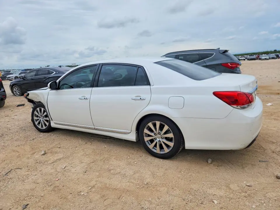 2011 TOYOTA AVALON LIMITED  