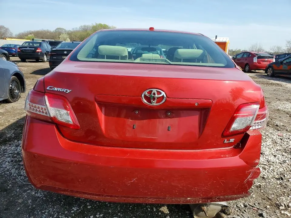 2010 TOYOTA CAMRY LE  