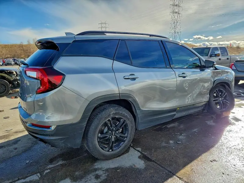 2024 GMC TERRAIN AT4  