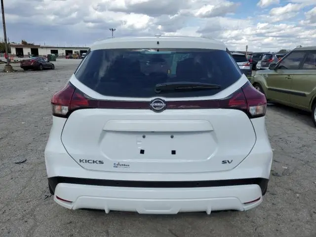 2024 NISSAN KICKS SV  