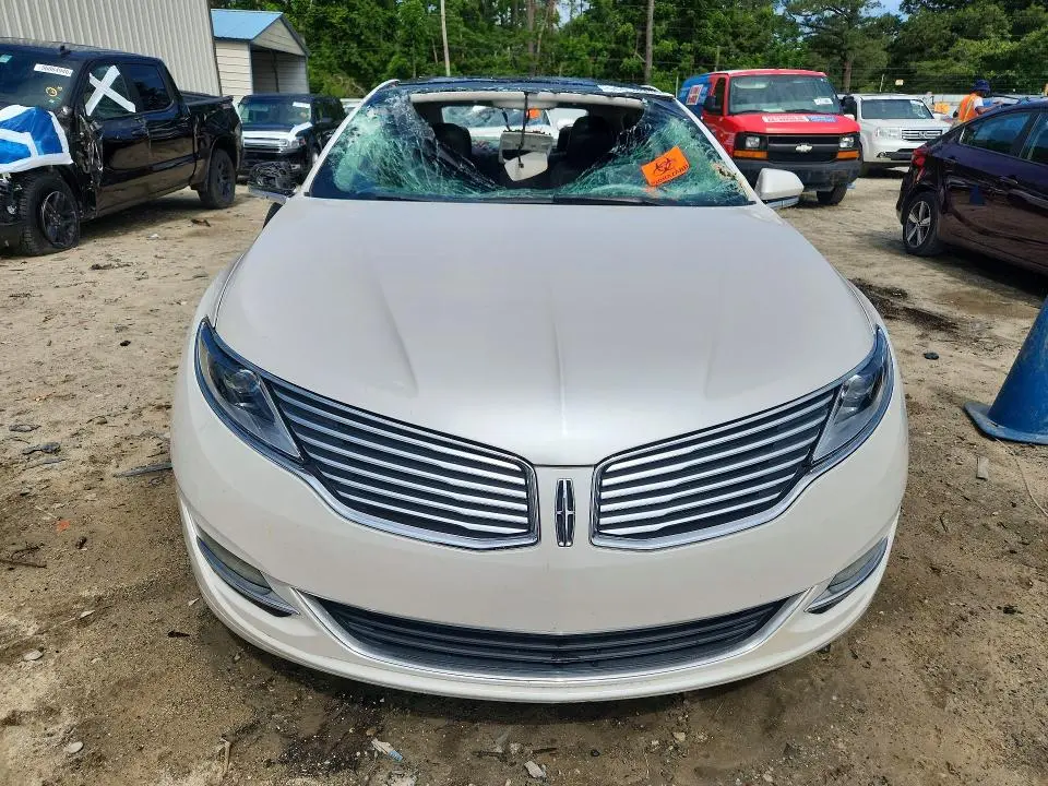 2013 LINCOLN MKZ   