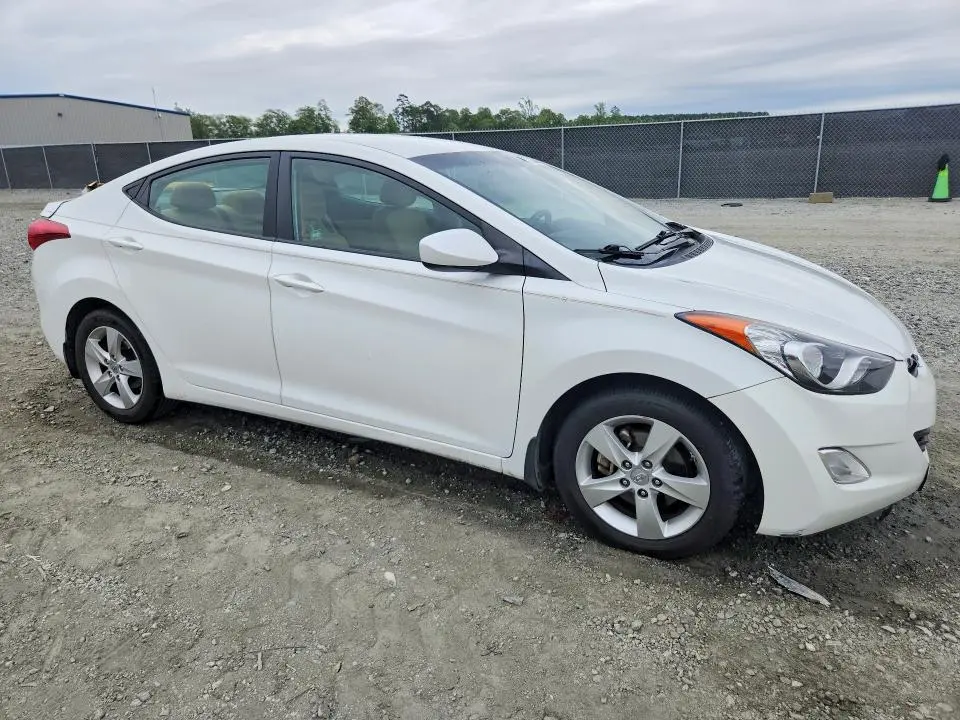 2012 HYUNDAI ELANTRA GLS  