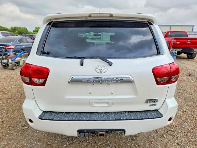 2016 TOYOTA SEQUOIA PLATINUM  