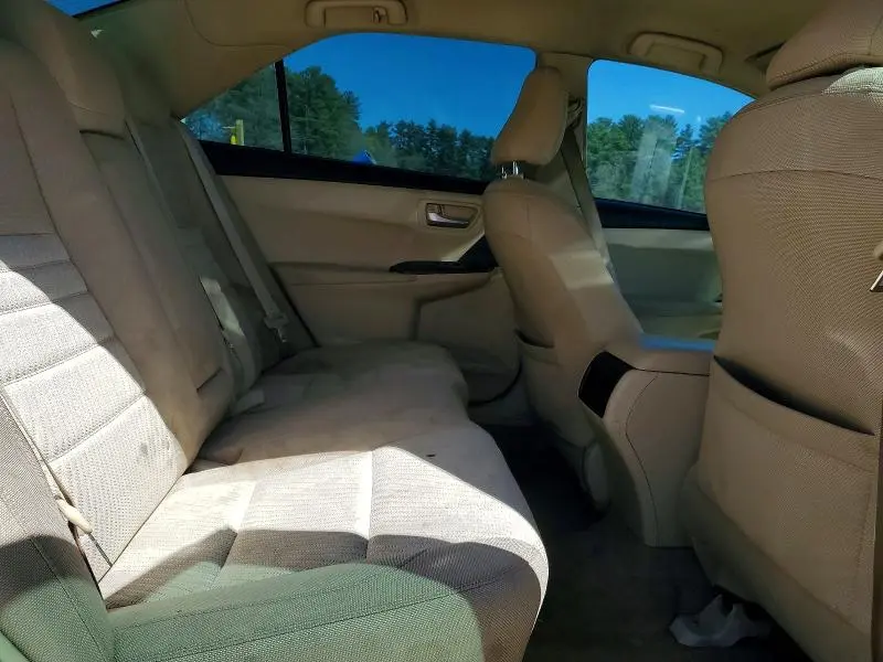 2015 TOYOTA CAMRY LE  