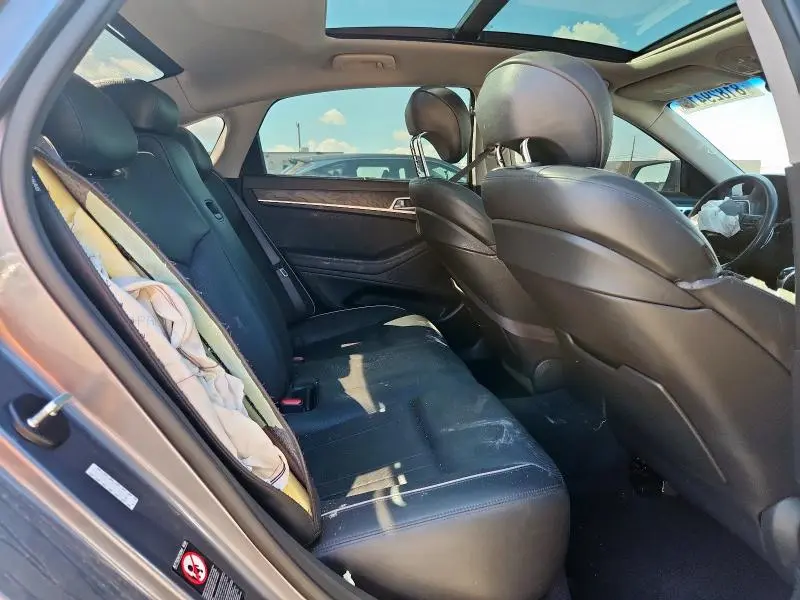 2016 HYUNDAI GENESIS 3.8L  