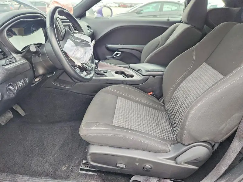 2023 DODGE CHALLENGER SXT  