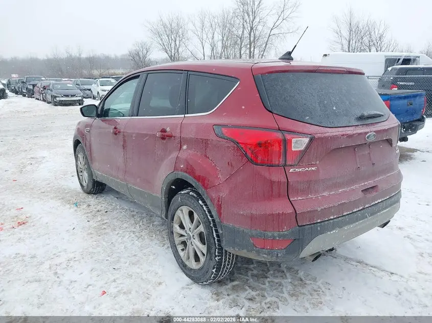 2019 FORD ESCAPE SE