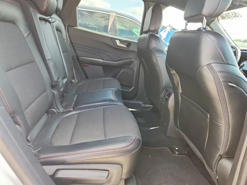 2023 FORD ESCAPE ST LINE  